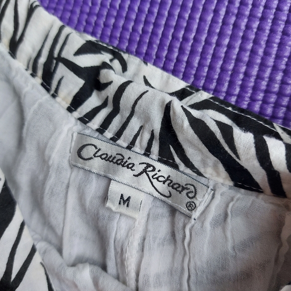 Pretty skirt - Picture 2 of 2